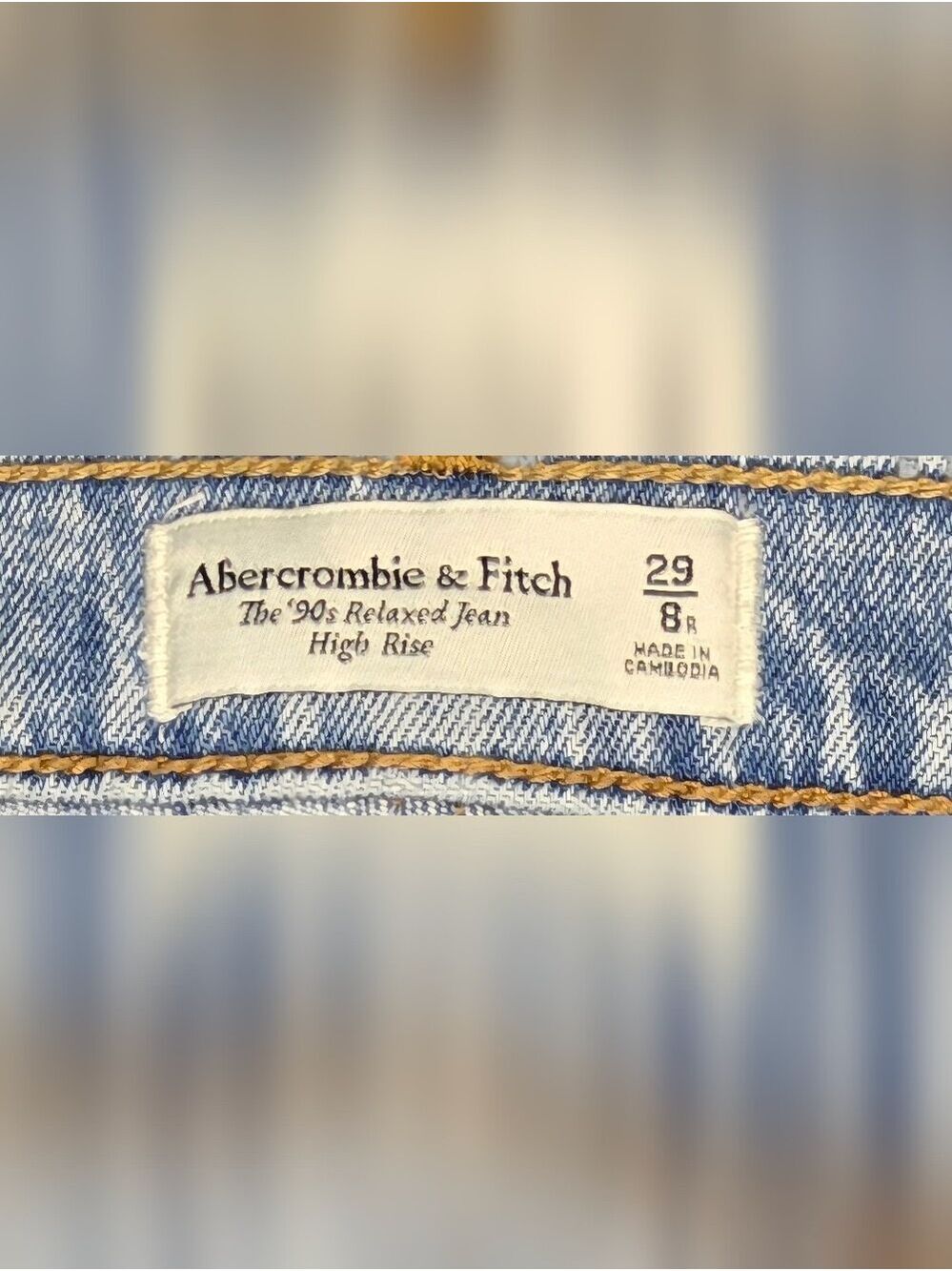 Abercrombie & Fitch 90s Relaxed Jean High Rise Light Wash Jeans Size 29 - Picture 9 of 11